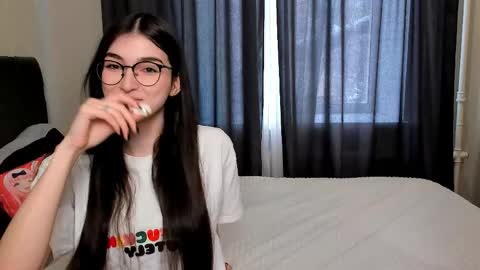 Leila online show from April 21, 2026, 8:09 am