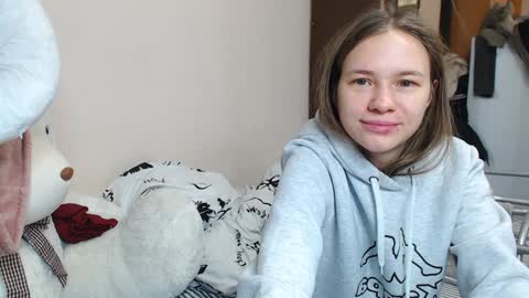 Snapshot of leila_bambi chatting on December 23, 2024, 9:08 pm leila_bambi online show from December 23, 2024, 9:08 pm