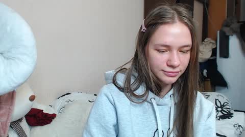 Snapshot of leila_bambi chatting on December 24, 2024, 12:55 am leila_bambi online show from December 24, 2024, 12:55 am