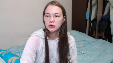 Snapshot of leila_bambi chatting on February 17, 2025, 7:10 pm leila_bambi online show from February 17, 2025, 7:10 pm