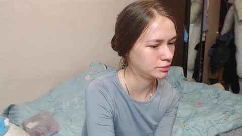 Snapshot of leila_bambi chatting on February 19, 2025, 2:23 am leila_bambi online show from February 19, 2025, 2:23 am