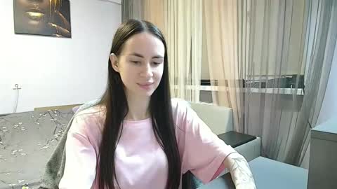 Snapshot of leila_monaco chatting on October 14, 2025, 6:09 pm Leila online show from October 14, 2025, 6:09 pm