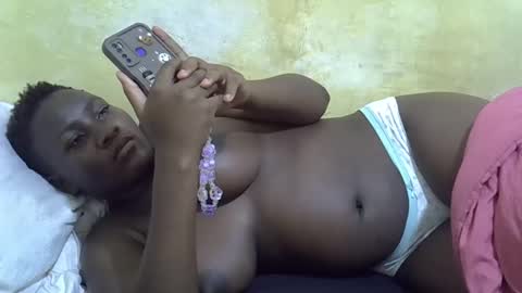 leilah_cute19 online show from April 20, 2026, 6:53 pm