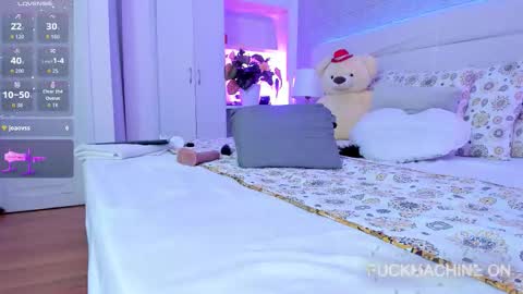   online show from January 9, 2026, 10:00 pm