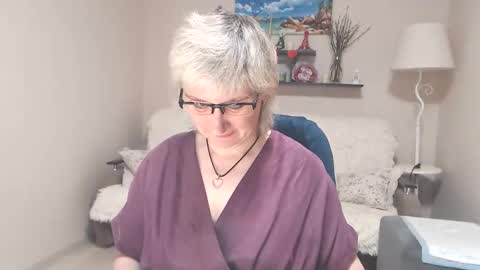 Leila Kinky online show from May 31, 2026, 4:09 am