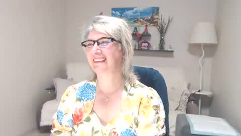 Leila Kinky online show from July 3, 2026, 5:03 am