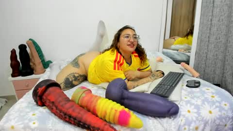Snapshot of leilamolly chatting on June 17, 2026, 7:15 pm Leilamolly online show from June 17, 2026, 7:15 pm