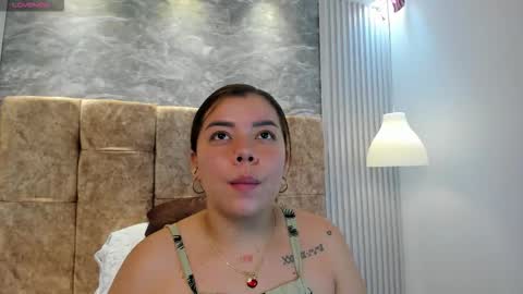 leilapons online show from November 1, 2025, 4:42 pm