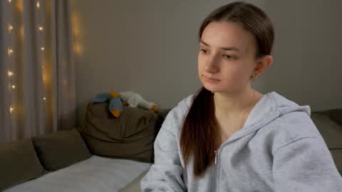 Lelia online show from February 5, 2026, 5:39 pm