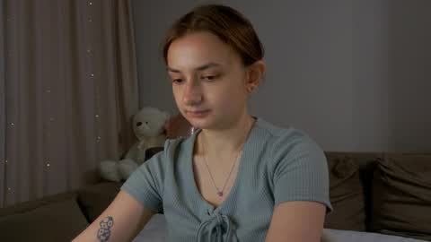 Snapshot of lelia_vibe chatting on May 29, 2026, 11:36 pm Lelia online show from May 29, 2026, 11:36 pm
