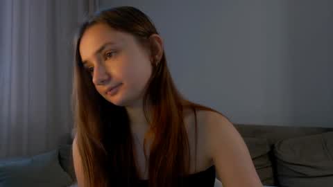 Snapshot of lelia_vibe chatting on June 4, 2026, 2:06 am Lelia online show from June 4, 2026, 2:06 am