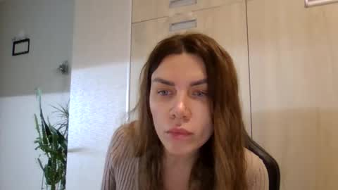 lena6122000 online show from November 27, 2025, 3:58 pm