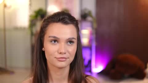 Lena Laurent online show from June 14, 2026, 9:22 am
