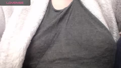 lenagolden online show from March 6, 2025, 3:45 pm