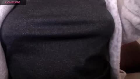 lenagolden online show from April 19, 2026, 10:25 am