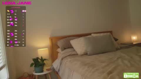 lenajane_xx online show from October 8, 2025, 5:10 pm