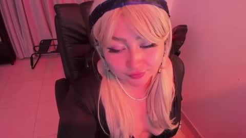 Lenna Kang online show from May 31, 2026, 8:32 pm