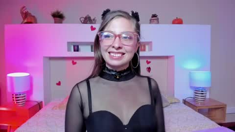 Lenna  online show from June 12, 2026, 11:31 am