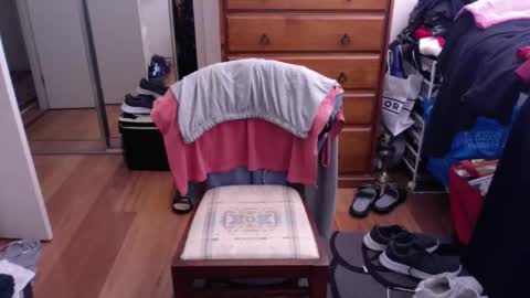 Snapshot of lennyfife chatting on September 19, 2025, 2:57 am Pussylicker online show from September 19, 2025, 2:57 am