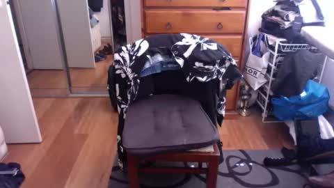 Snapshot of lennyfife chatting on October 17, 2025, 11:51 pm Pussylicker online show from October 17, 2025, 11:51 pm