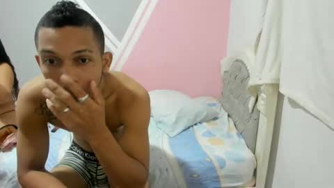 lenuam_and_tiffany online show from December 19, 2024, 2:01 am