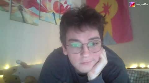 leo_cutie online show from April 11, 2026, 4:39 am