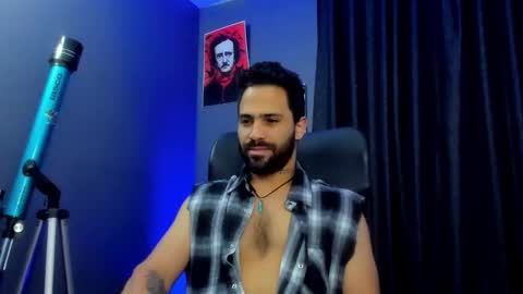 Leo  Diaz online show from February 7, 2025, 1:15 am