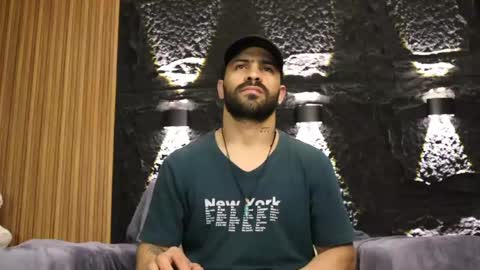 Snapshot of leo_diaz01 chatting on June 7, 2026, 1:54 am Leo Diaz online show from June 7, 2026, 1:54 am