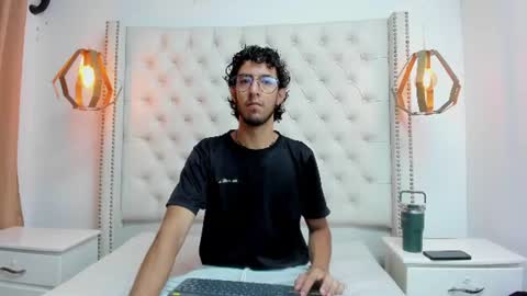 Snapshot of leo_sanz6 chatting on June 22, 2026, 12:24 pm LEO online show from June 22, 2026, 12:24 pm