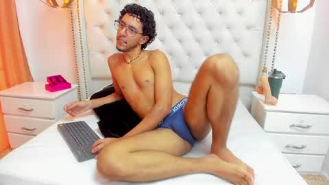 Snapshot of leo_sanz6 chatting on July 6, 2026, 3:03 pm LEO online show from July 6, 2026, 3:03 pm
