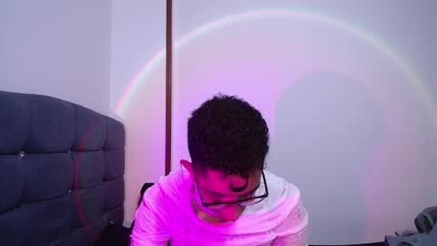 Snapshot of leoh_hades chatting on November 1, 2025, 1:18 am Leoh online show from November 1, 2025, 1:18 am