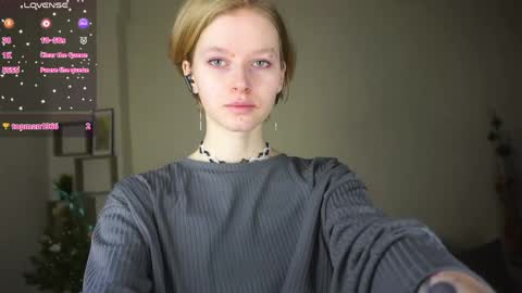 Hello Im Roxy Im just starting my journey here so lets get acquainted online show from April 7, 2026, 7:03 pm