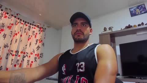 Leon Hart online show from December 17, 2024, 8:54 pm