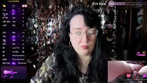 Snapshot of leona_harrison chatting on May 31, 2026, 1:25 am Leona Harrison online show from May 31, 2026, 1:25 am