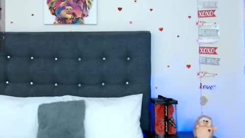 LUCY online show from March 8, 2025, 8:57 pm