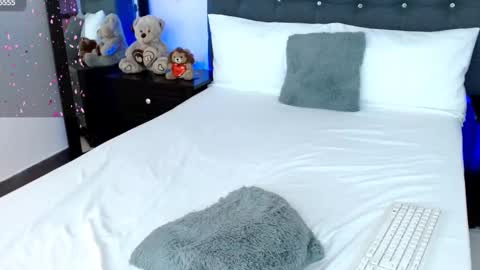 LUCY online show from March 9, 2025, 12:00 am