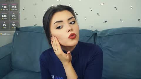 Snapshot of leonardarizk chatting on September 30, 2025, 7:57 am Mia online show from September 30, 2025, 7:57 am