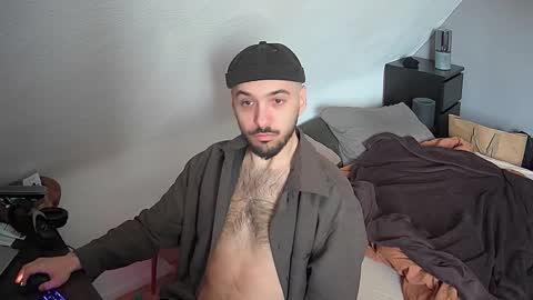 Snapshot of leonardo_grande chatting on March 20, 2026, 10:20 am Leonardo online show from March 20, 2026, 10:20 am