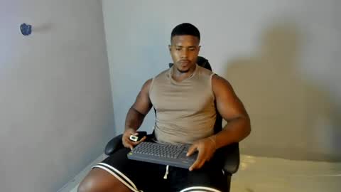 Leandro jones online show from May 31, 2026, 2:20 am