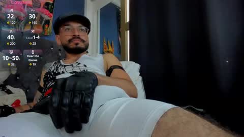 Len online show from March 10, 2025, 10:02 pm