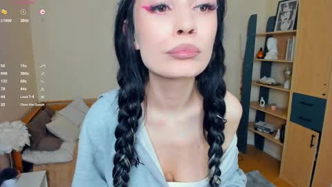 Alice online show from April 25, 2026, 8:50 pm