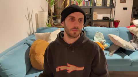 Snapshot of leonvampire chatting on February 1, 2025, 8:58 pm Leon online show from February 1, 2025, 8:58 pm