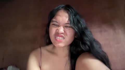 Jenn online show from January 10, 2026, 4:14 am