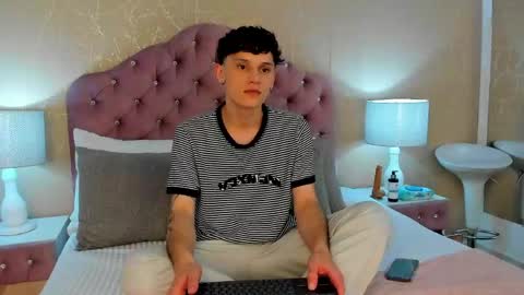 Snapshot of lephystar chatting on June 3, 2026, 4:15 am LephyStar online show from June 3, 2026, 4:15 am