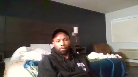 leroypageiii87 online show from April 26, 2026, 9:56 pm