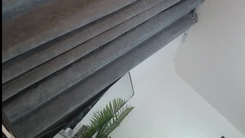 Snapshot of lesi_trisha chatting on February 2, 2025, 4:43 pm Trisha18 online show from February 2, 2025, 4:43 pm