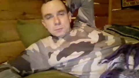 leskator9 online show from April 13, 2026, 4:29 am