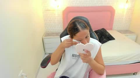 Snapshot of leslysimpson chatting on June 30, 2026, 12:28 pm online show from June 30, 2026, 12:28 pm
