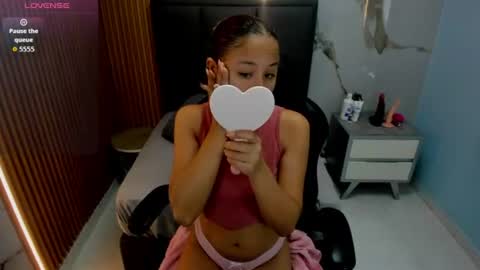 Snapshot of leslysimpson chatting on July 3, 2026, 12:33 pm online show from July 3, 2026, 12:33 pm