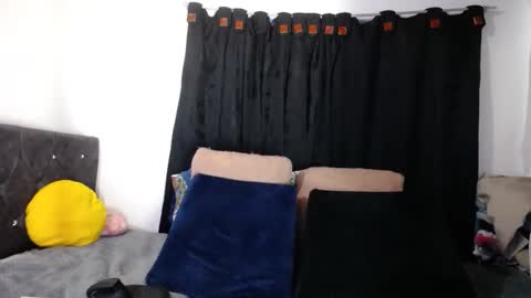 Snapshot of lessliee chatting on January 10, 2025, 4:33 am lessliee online show from January 10, 2025, 4:33 am